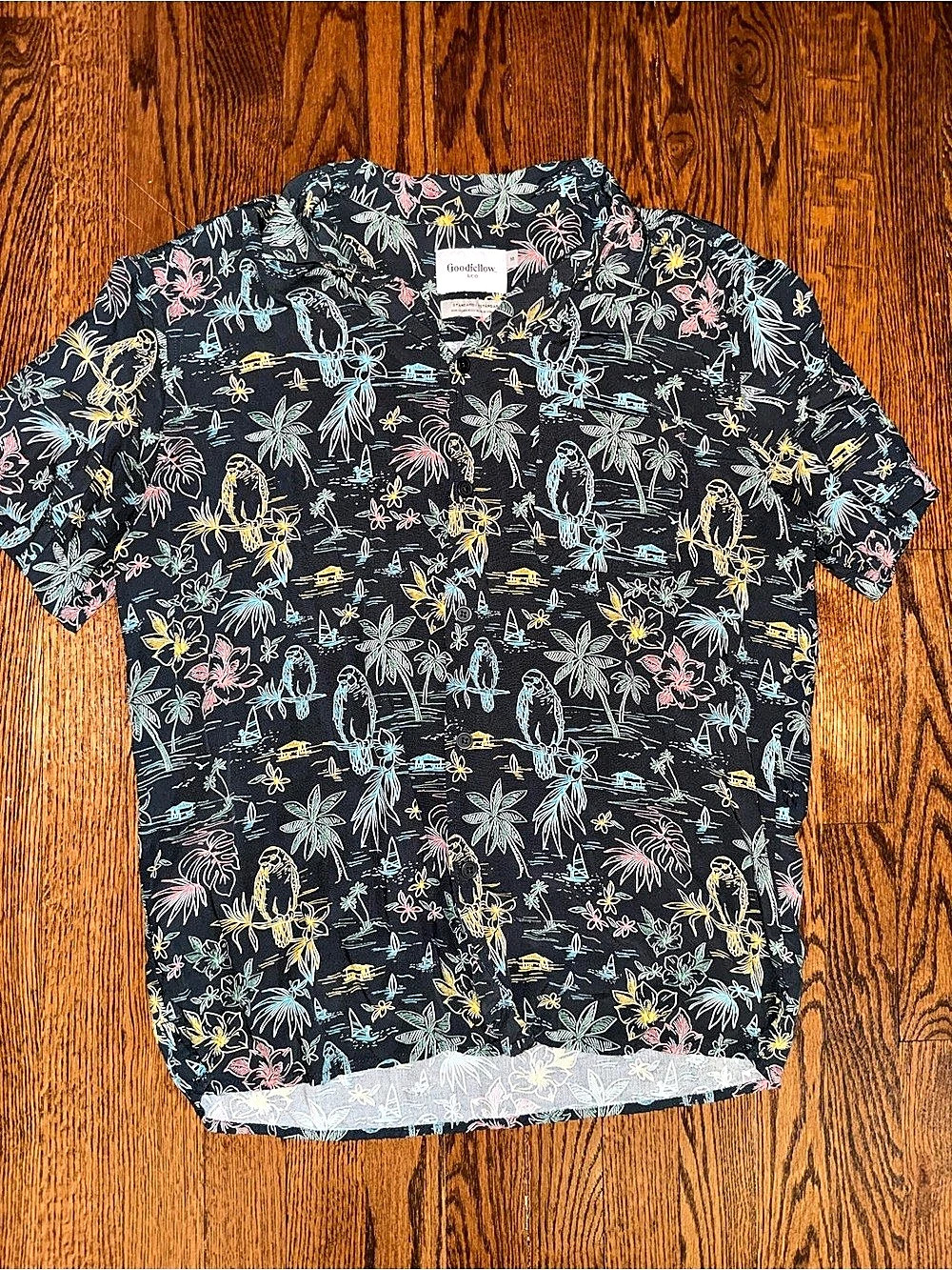 Goodfellow & Co Short Sleeve Tropical Bird of Paradise Button-Down Shirt